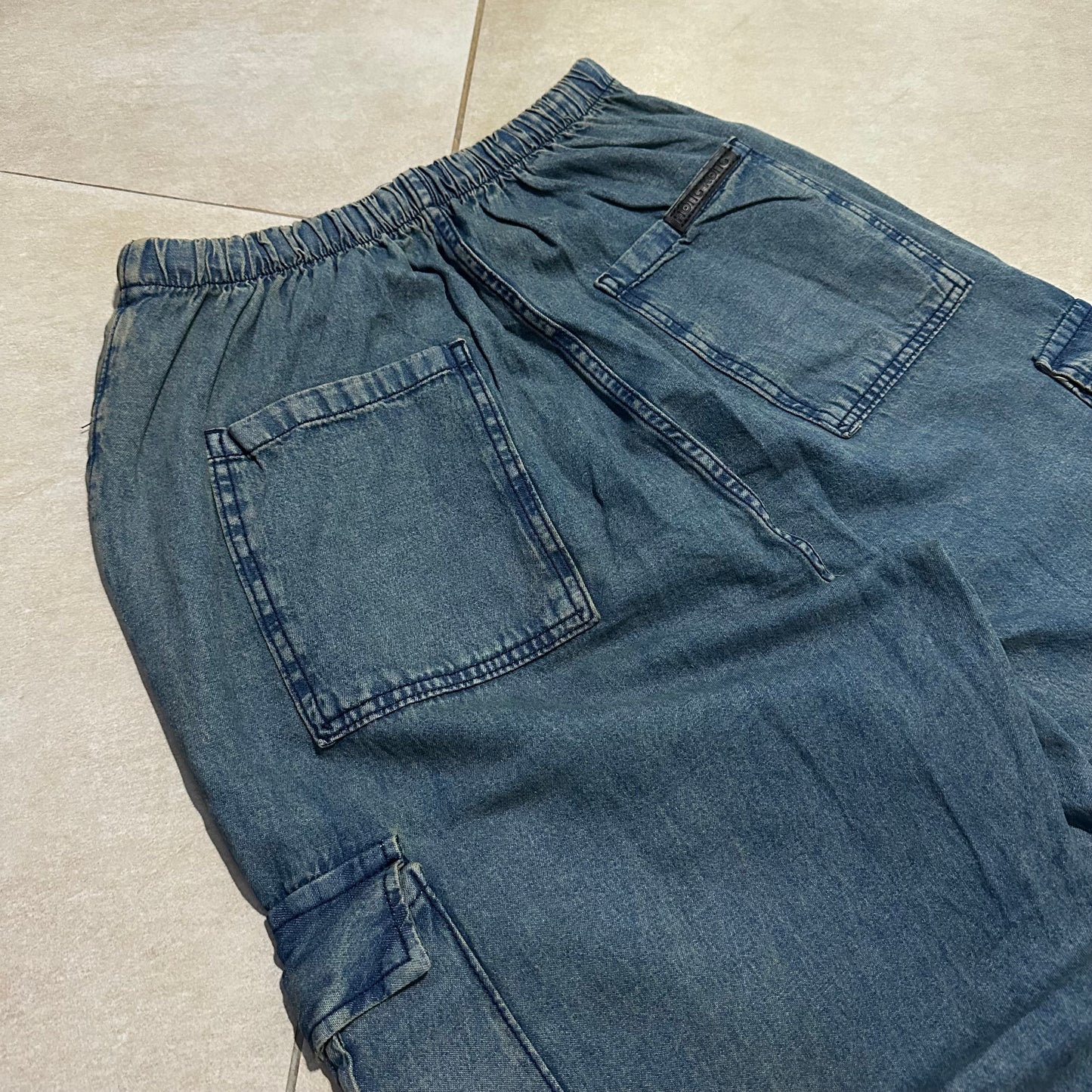 JEAN BAGGY SAIYAN CARGO