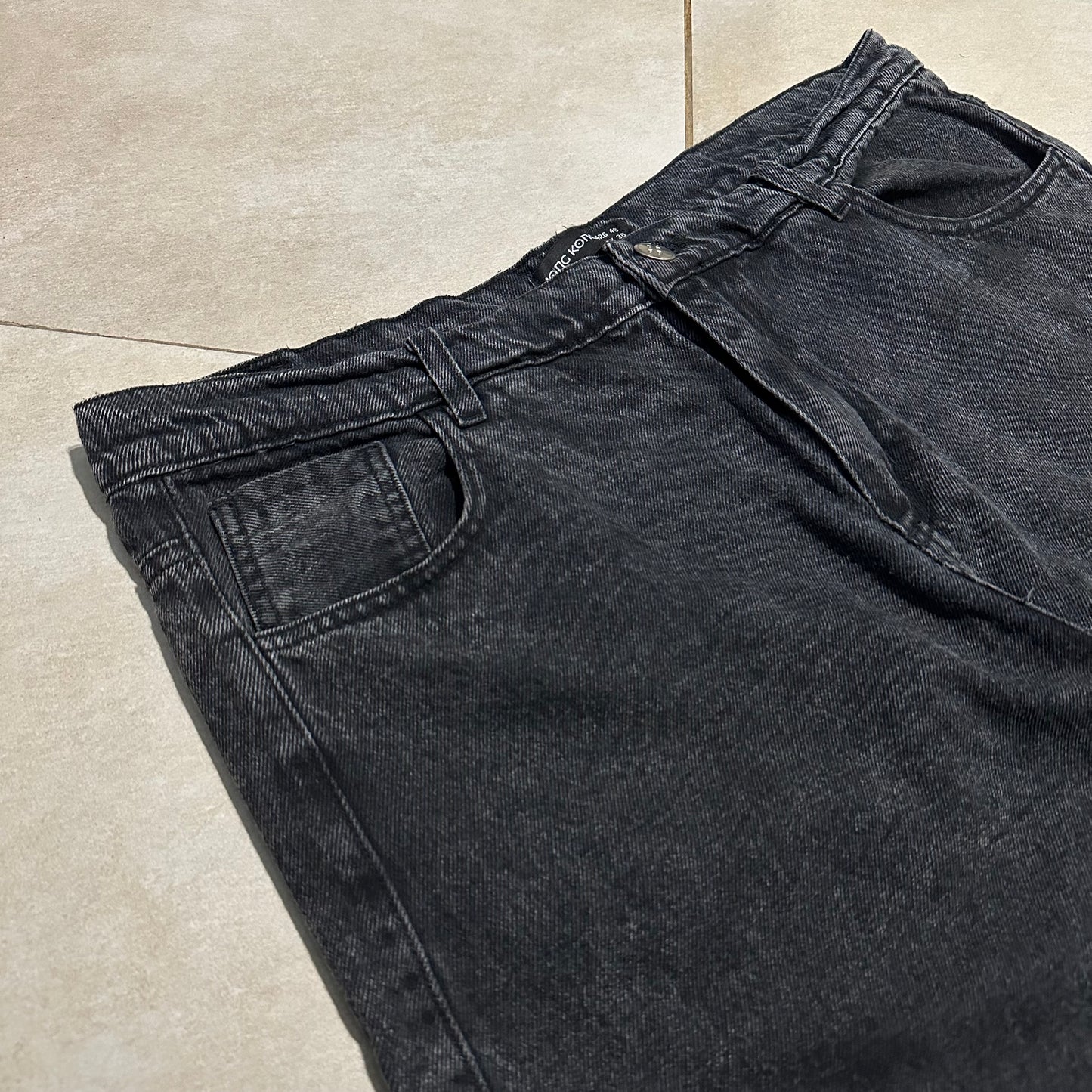 JEAN BAGGY KAKAROT BLACK