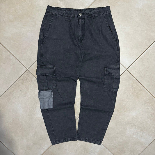 JEAN MOM CARGO BLACK VEGETA