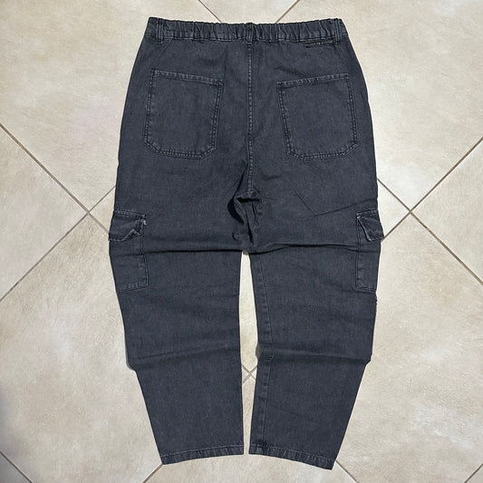 JEAN MOM CARGO BLACK VEGETA