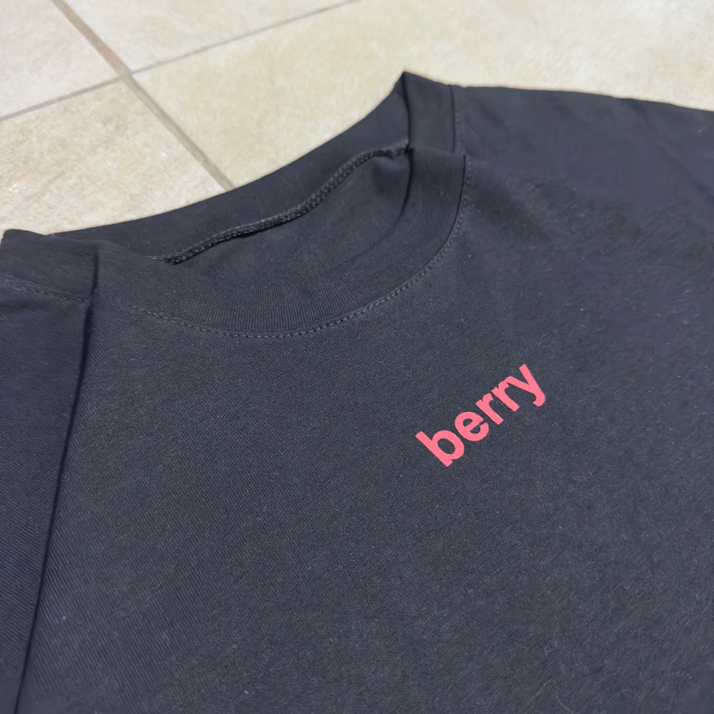 REMERA OVERSIZE BERRY